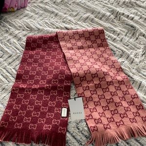 Brand new with tags Gucci reversible scarf